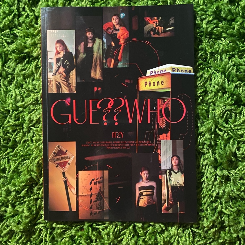 ITZY guess who album